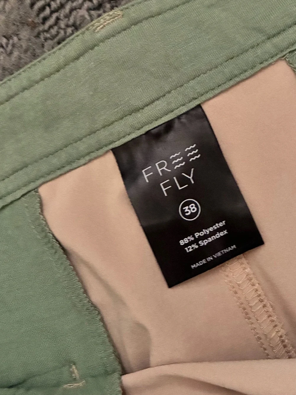 Free Fly Men's size 38 Beige chino golf Casual Shorts - Picture 3 of 5